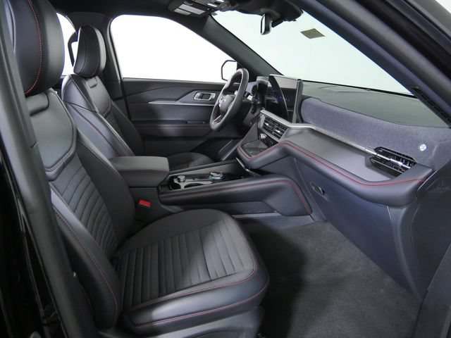 Certified 2025 Ford Explorer ST-Line w/ Premium Package AWD/4WD image 12