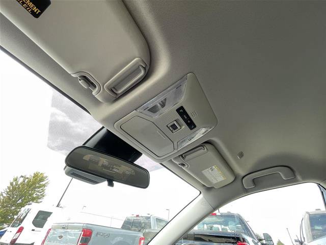 Used 2025 Toyota RAV4 XLE FWD image 21