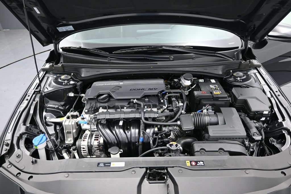 Used 2026 Hyundai Elantra Sport w/ Cargo Package FWD image 11