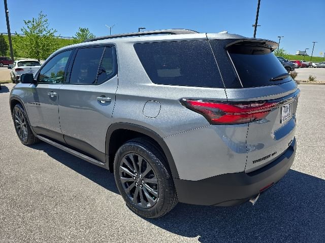 Used 2023 Chevrolet Traverse RS w/ LPO, Floor Liner Package AWD/4WD image 3