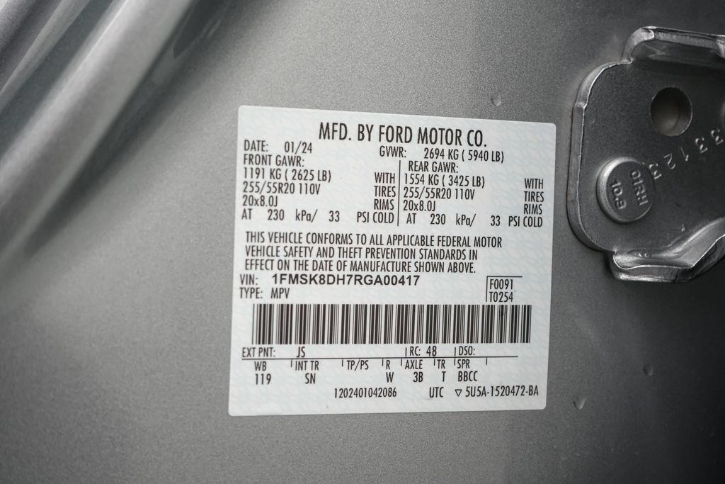 Certified 2024 Ford Explorer XLT w/ Equipment Group 202A AWD/4WD image 25