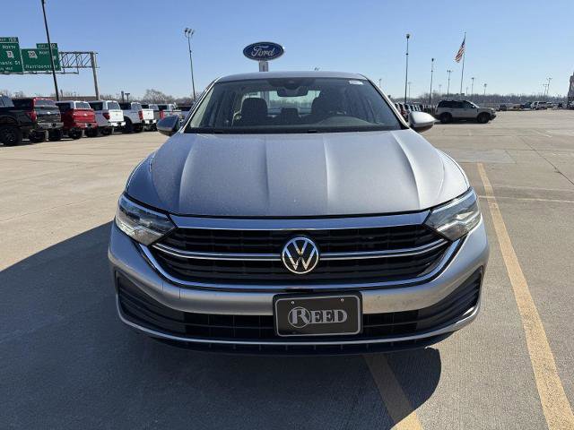 Used 2024 Volkswagen Jetta S image 3