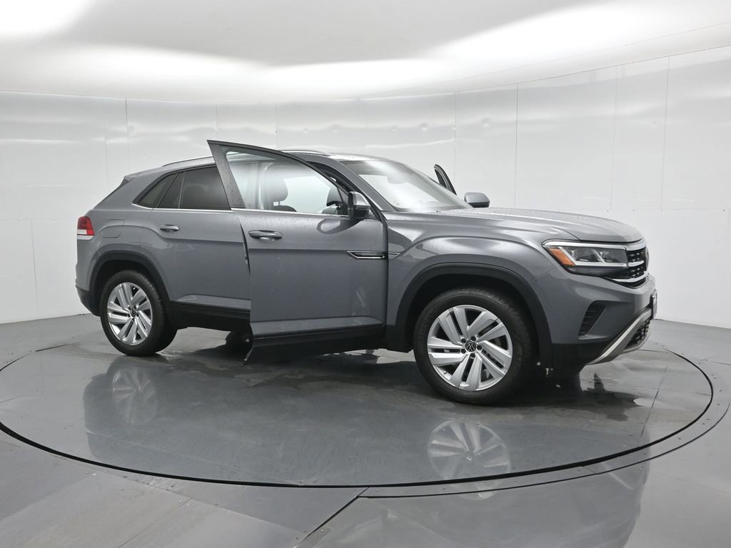 Used 2021 Volkswagen Atlas Cross Sport SE w/ Panoramic Sunroof Package image 54