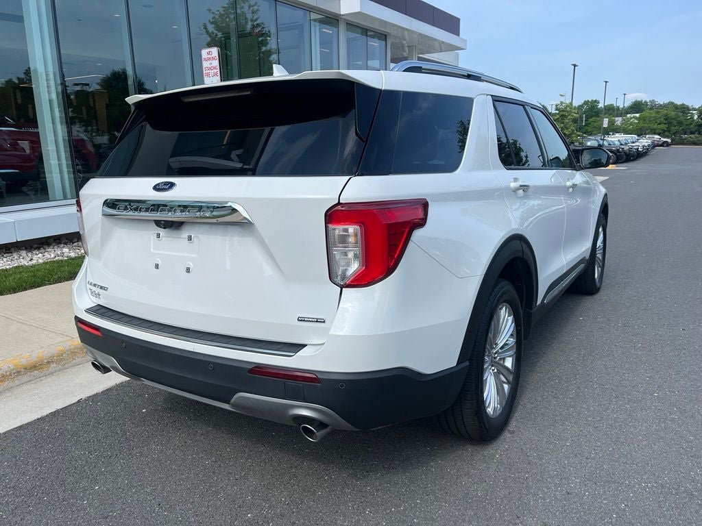 Certified 2021 Ford Explorer Limited w/ Hybrid Equipment Group 310A AWD/4WD image 9