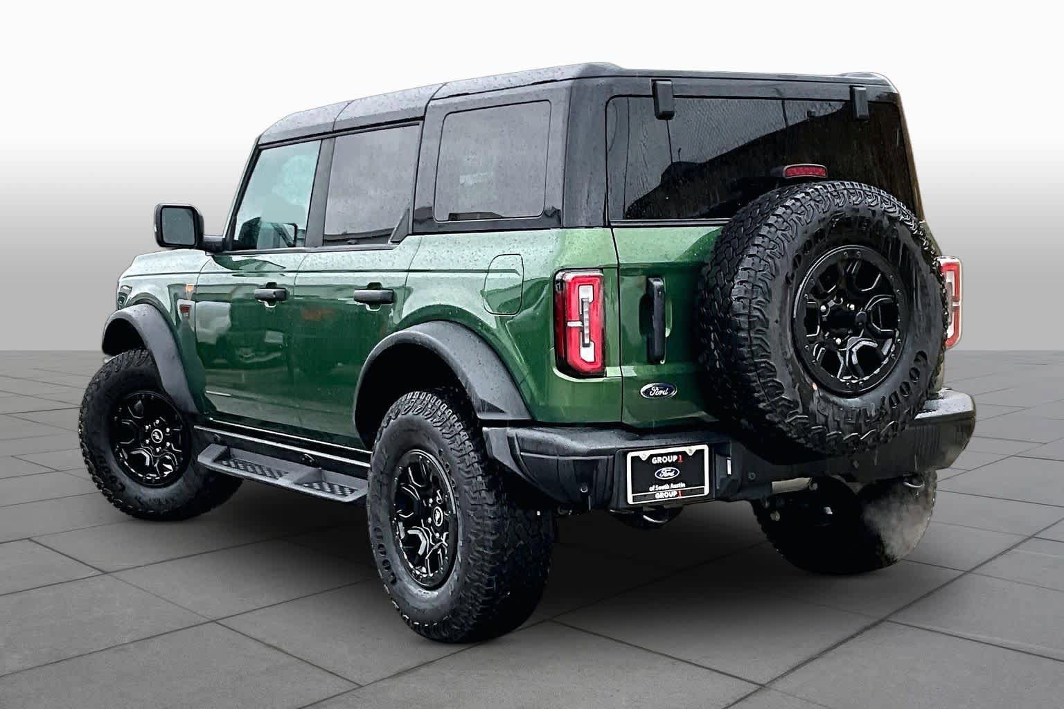 Certified 2025 Ford Bronco Badlands AWD/4WD image 12