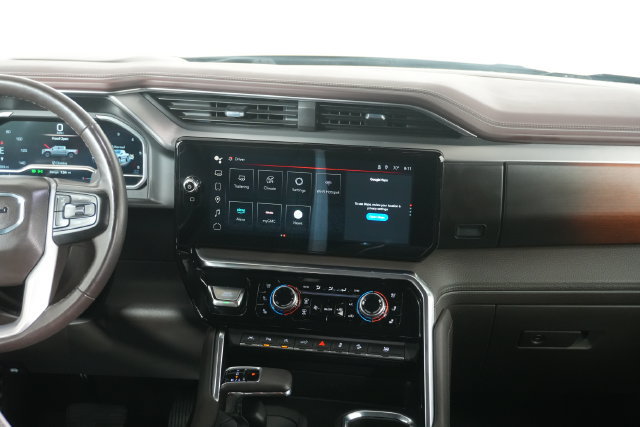 Used 2023 GMC Sierra 1500 Denali w/ Technology Package AWD/4WD image 29