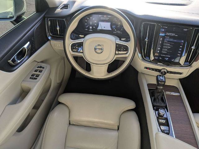 Used 2020 Volvo V60 T5 Inscription FWD image 16