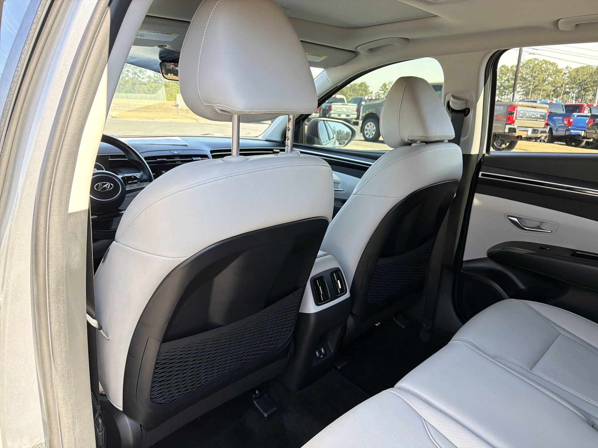 Used 2023 Hyundai Tucson SEL w/ Convenience Package image 28