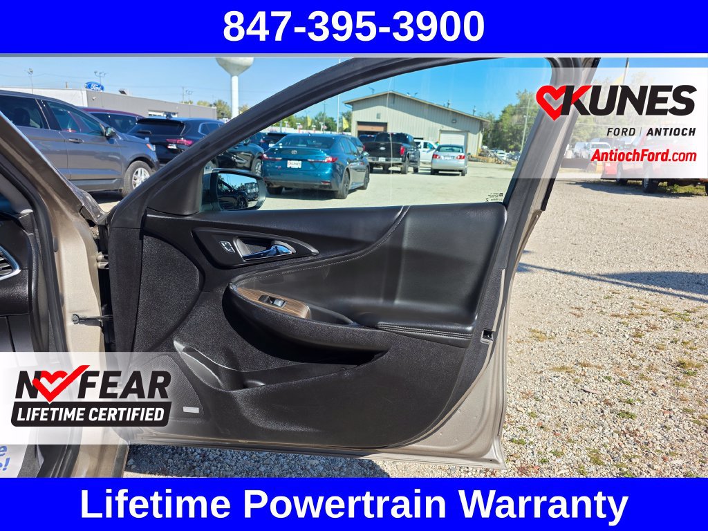 Used 2024 Chevrolet Malibu LT FWD image 38