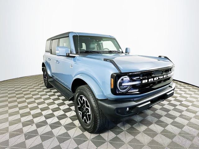 Certified 2025 Ford Bronco Outer Banks AWD/4WD image 3