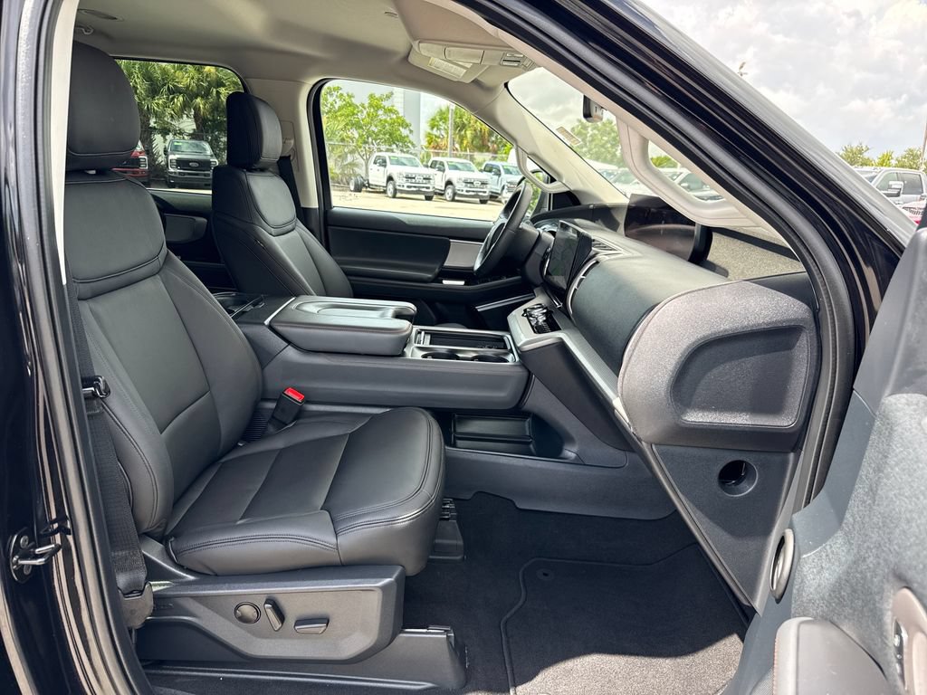 Certified 2025 Ford Expedition Active RWD image 29