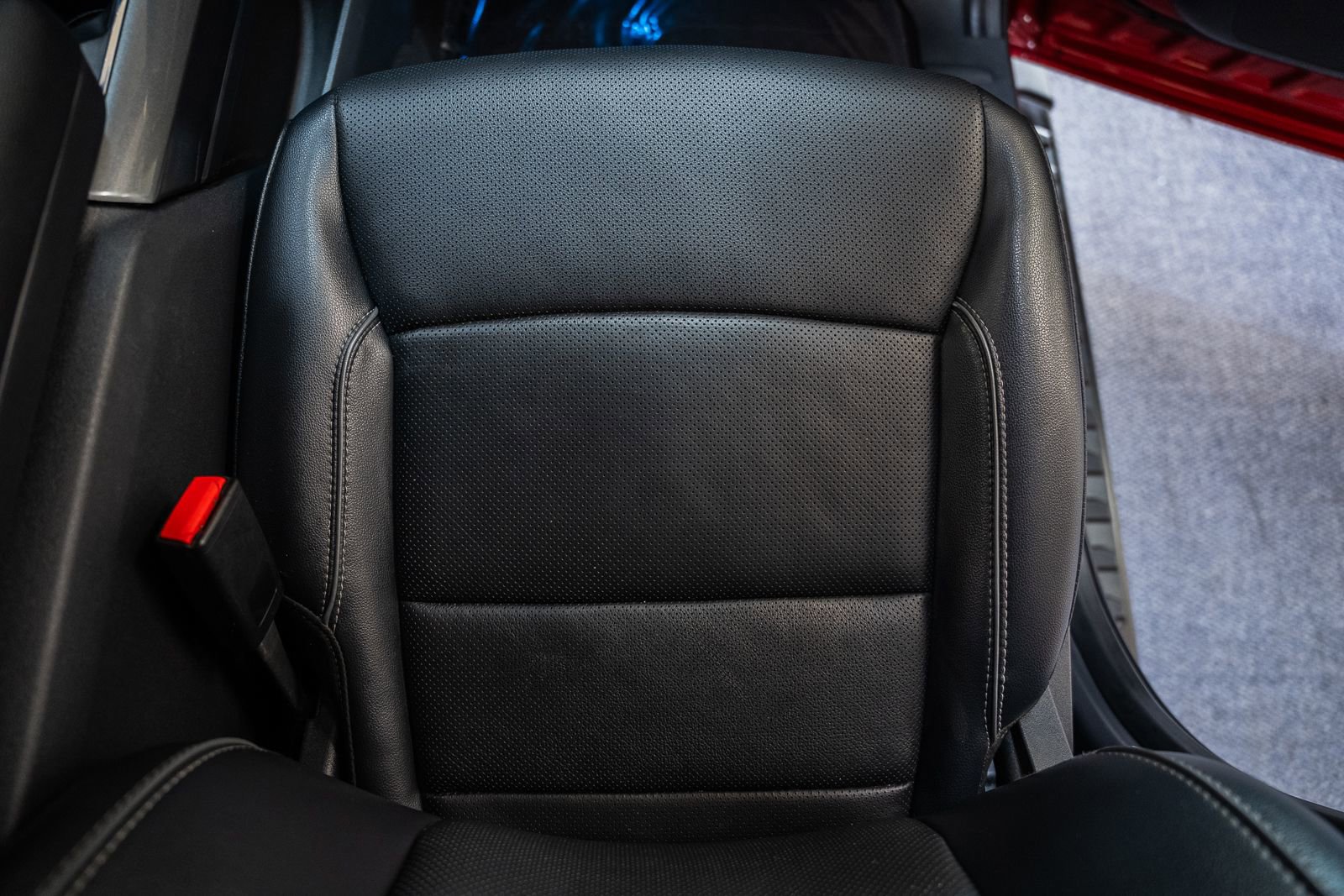 Certified 2023 Ford F150 Lariat w/ Equipment Group 502A High image 41