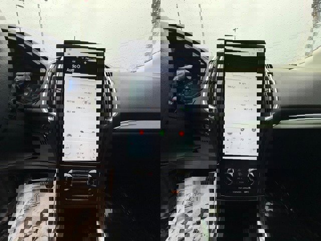 Certified 2024 Ford Edge Titanium image 18