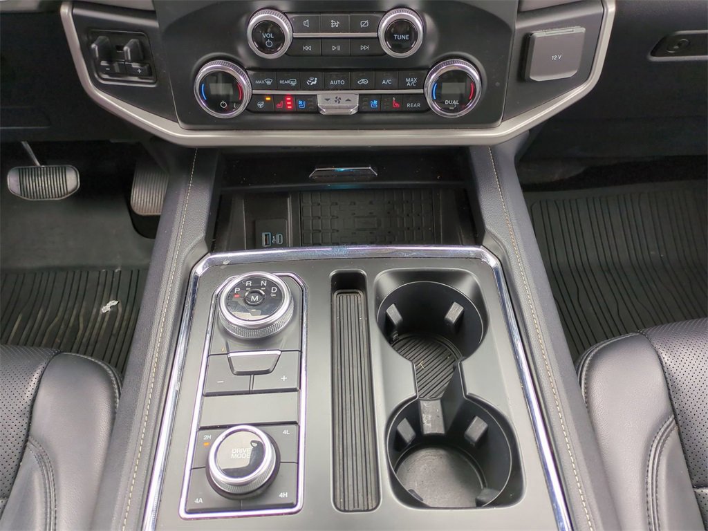 Certified 2022 Ford Expedition XLT image 19