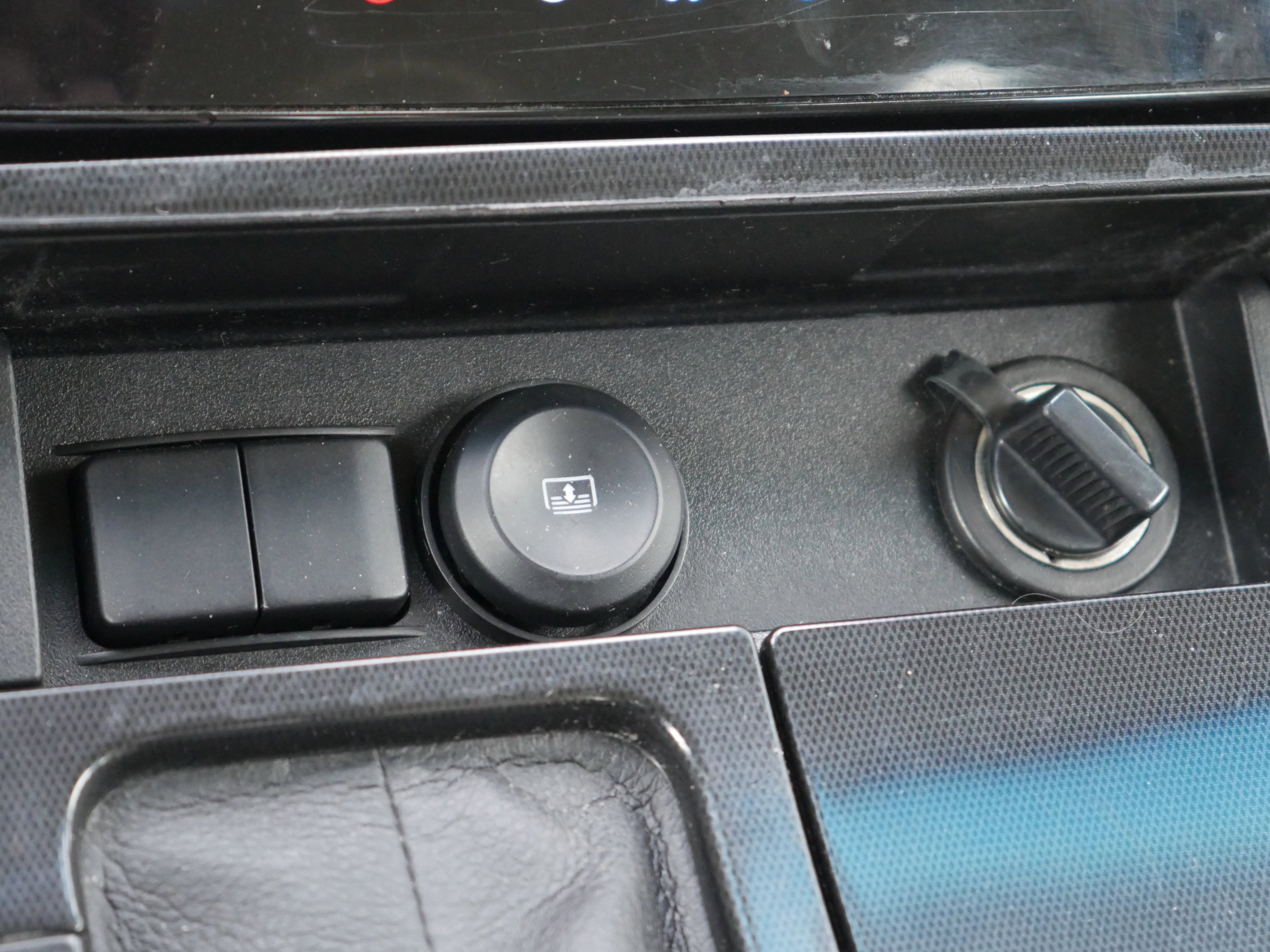 Certified 2017 Ford Taurus Limited image 22