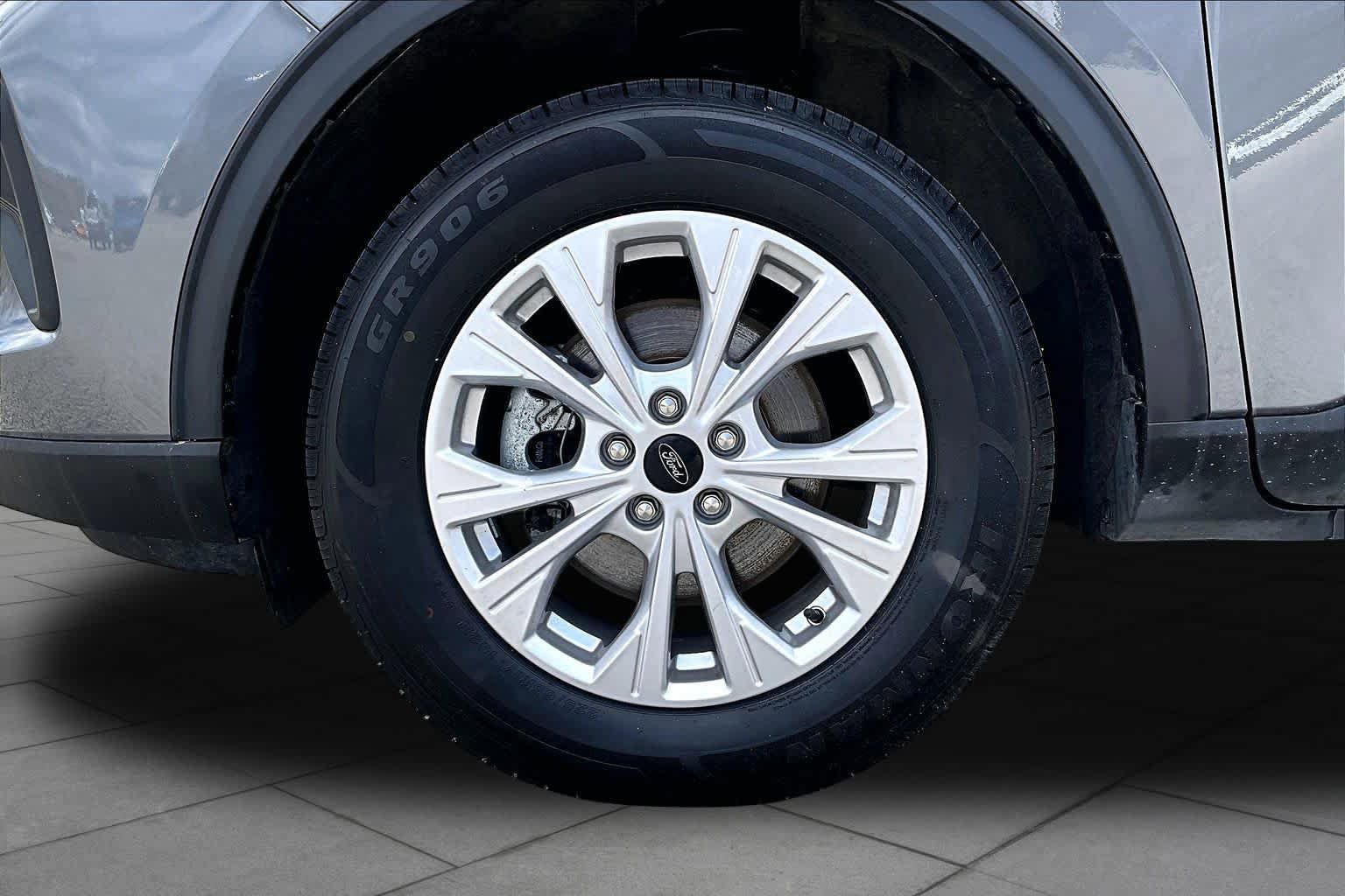 Certified 2024 Ford Escape Active AWD/4WD image 11