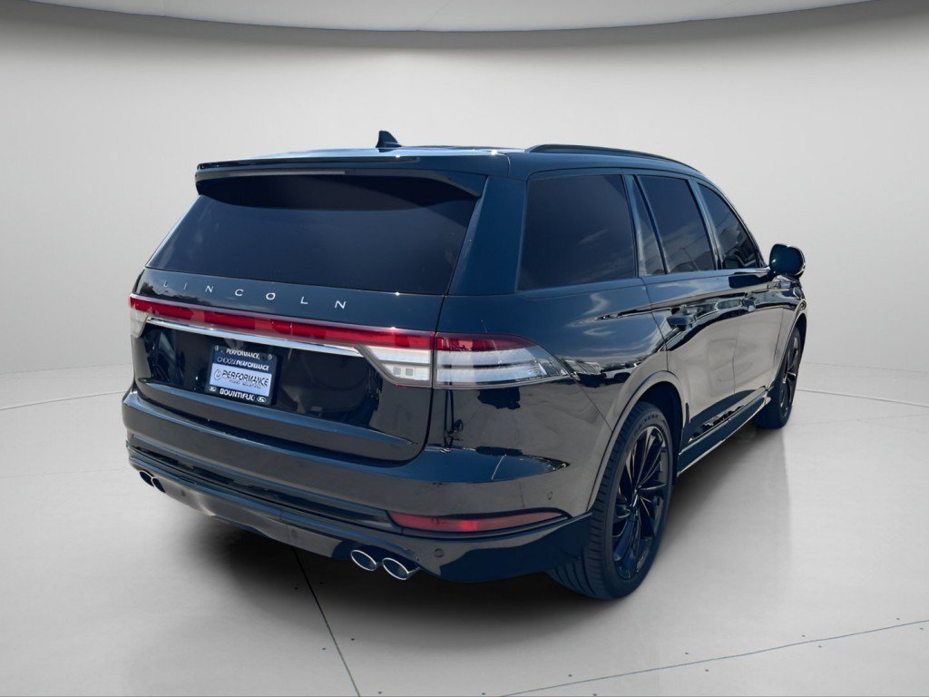 Certified 2020 Ford Explorer Platinum w/ Premium Technology Package AWD/4WD image 17