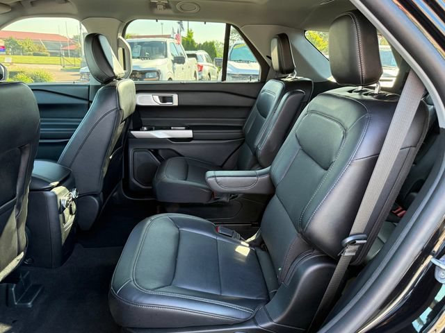 Certified 2024 Ford Explorer Limited w/ Limited Technology Package AWD/4WD image 9