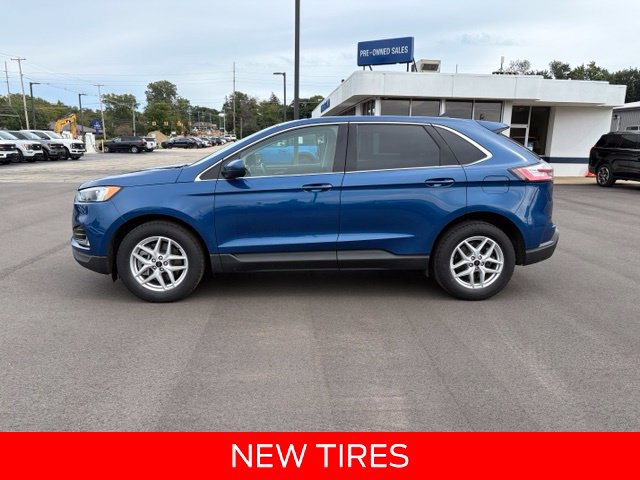 Certified 2024 Ford Edge SEL w/ Convenience Package AWD/4WD image 2