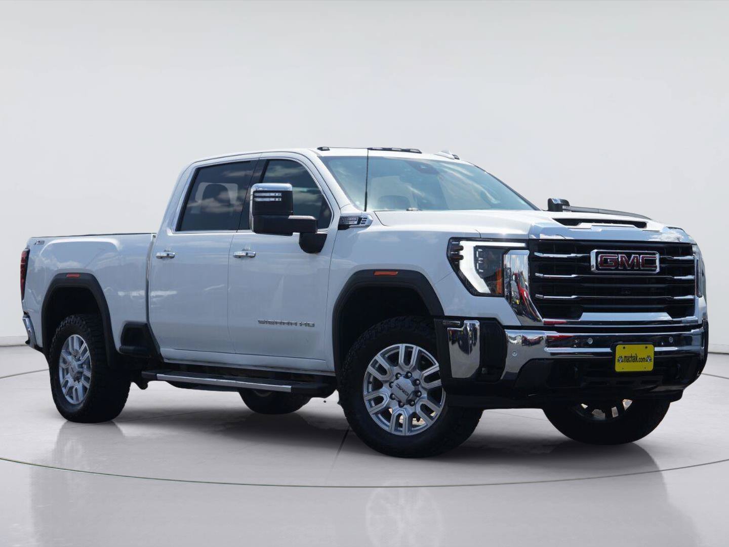 Used 2024 GMC Sierra 2500 SLT w/ Texas SLT Premium Package AWD/4WD image 2