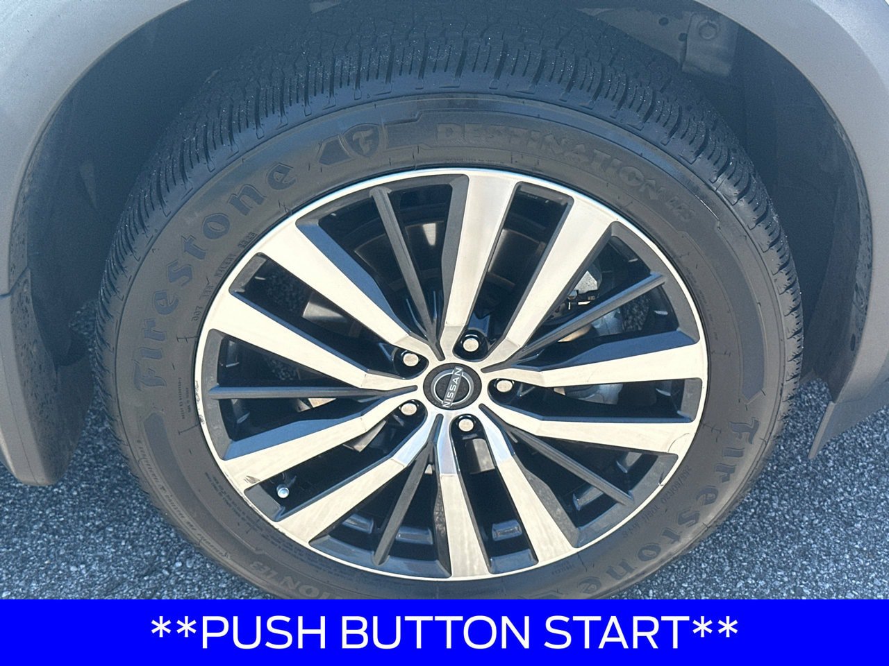 Used 2022 Nissan Pathfinder Platinum w/ Cargo Package FWD image 14