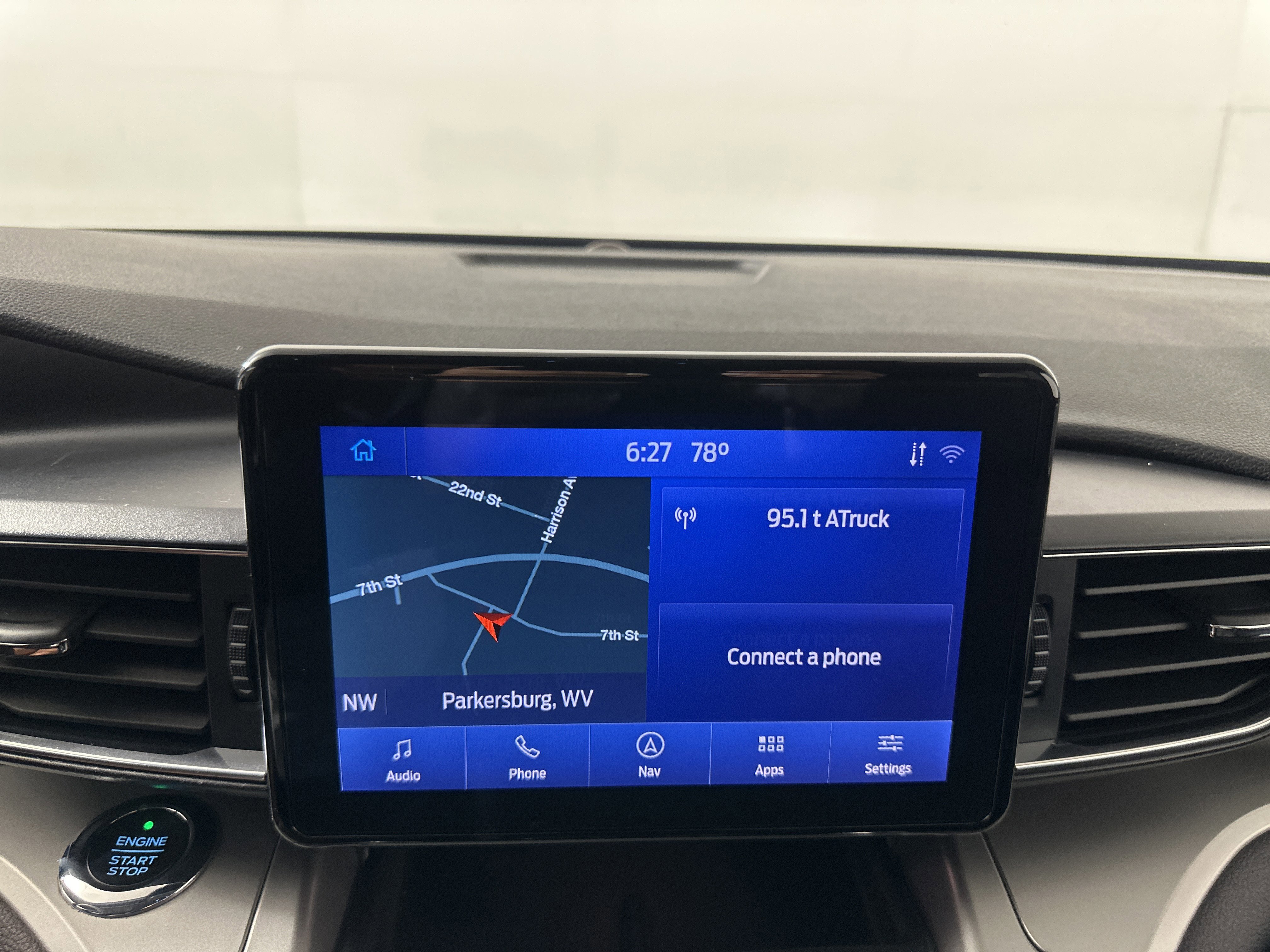 Certified 2021 Ford Explorer XLT w/ Equipment Group 202A image 14