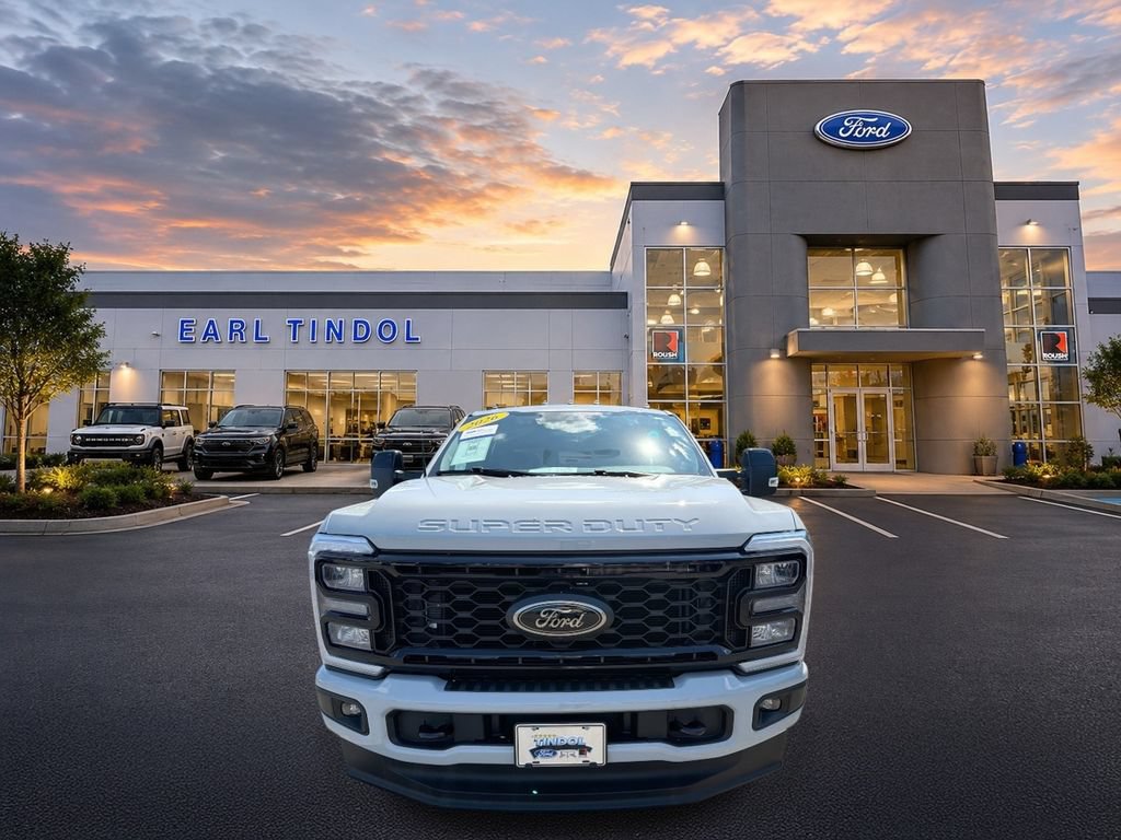Certified 2026 Ford F350 Lariat w/ Black Appearance Package AWD/4WD image 4