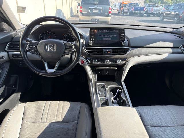 Used 2018 Honda Accord Touring image 9