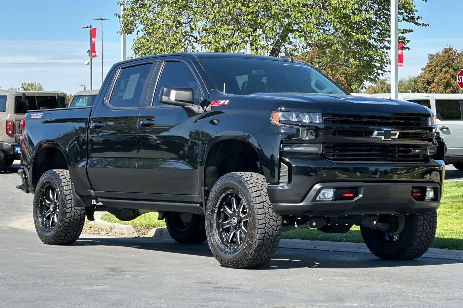 Used 2020 Chevrolet Silverado 1500 LT Trail Boss AWD/4WD image 9