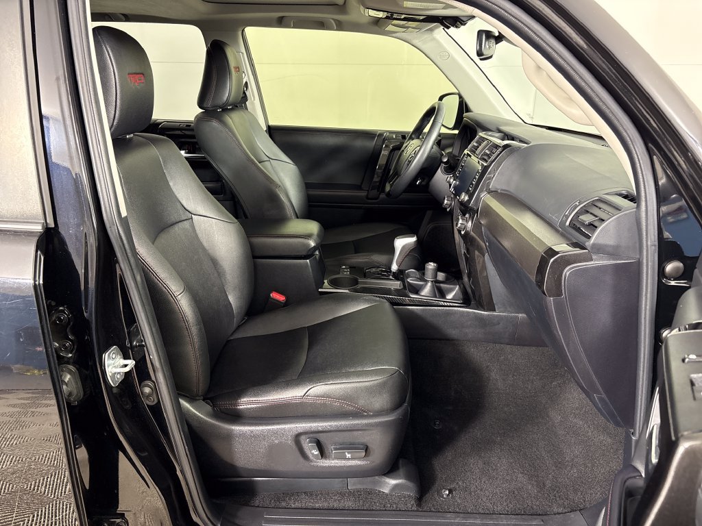 Used 2021 Toyota 4Runner SR5 AWD/4WD image 5