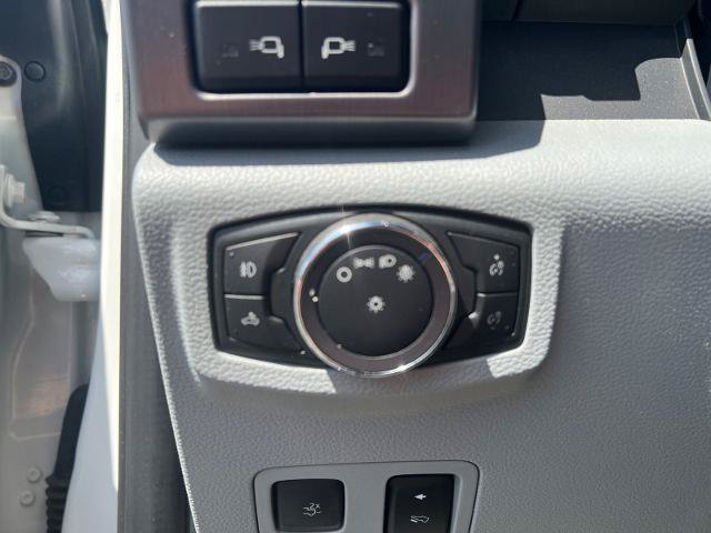 Certified 2022 Ford F350 Limited w/ FX4 Off-Road Package AWD/4WD image 20