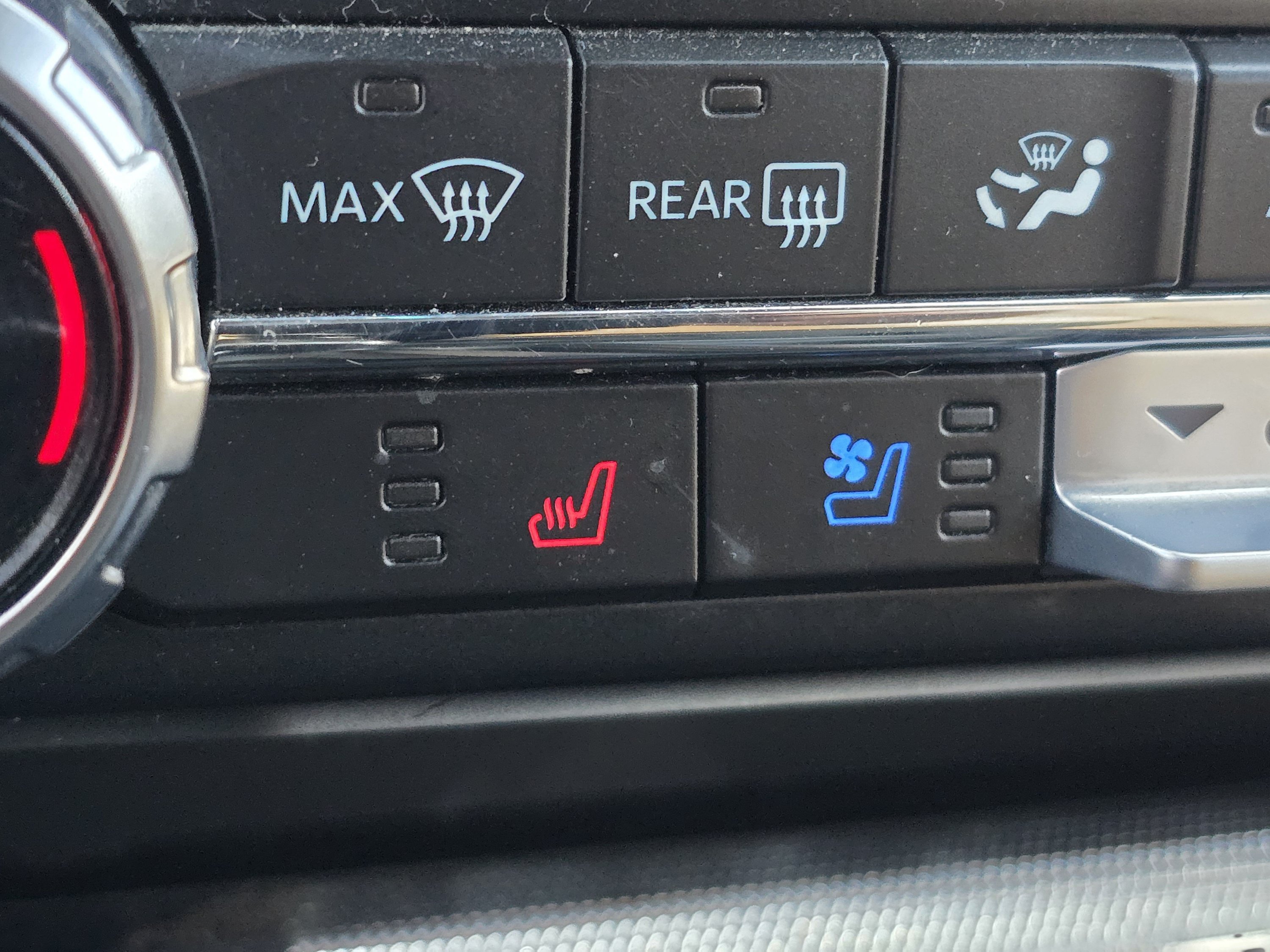 Certified 2022 Ford F150 Lariat AWD/4WD image 9