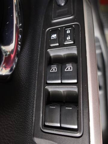 Used 2019 Nissan Titan SV AWD/4WD image 25