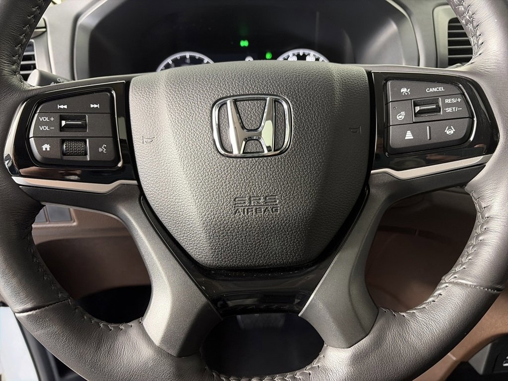 Used 2025 Honda Odyssey Elite image 15