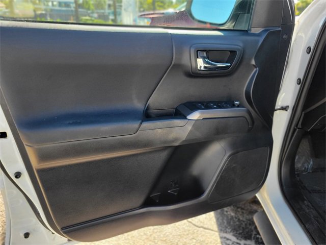 Used 2018 Toyota Tacoma SR5 image 15