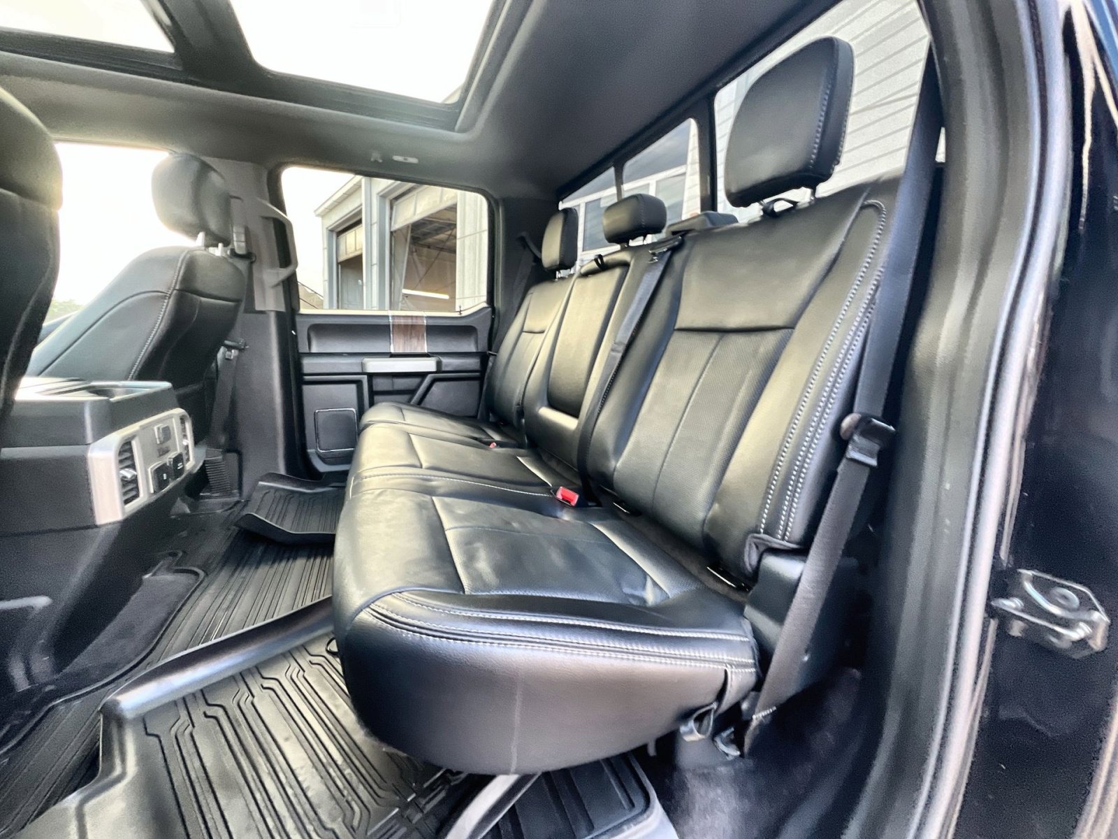 Certified 2020 Ford F150 Lariat w/ Equipment Group 502A Luxury image 25