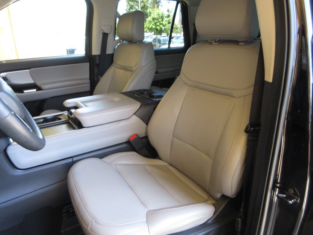 Certified 2025 Ford Expedition Max Active RWD image 11