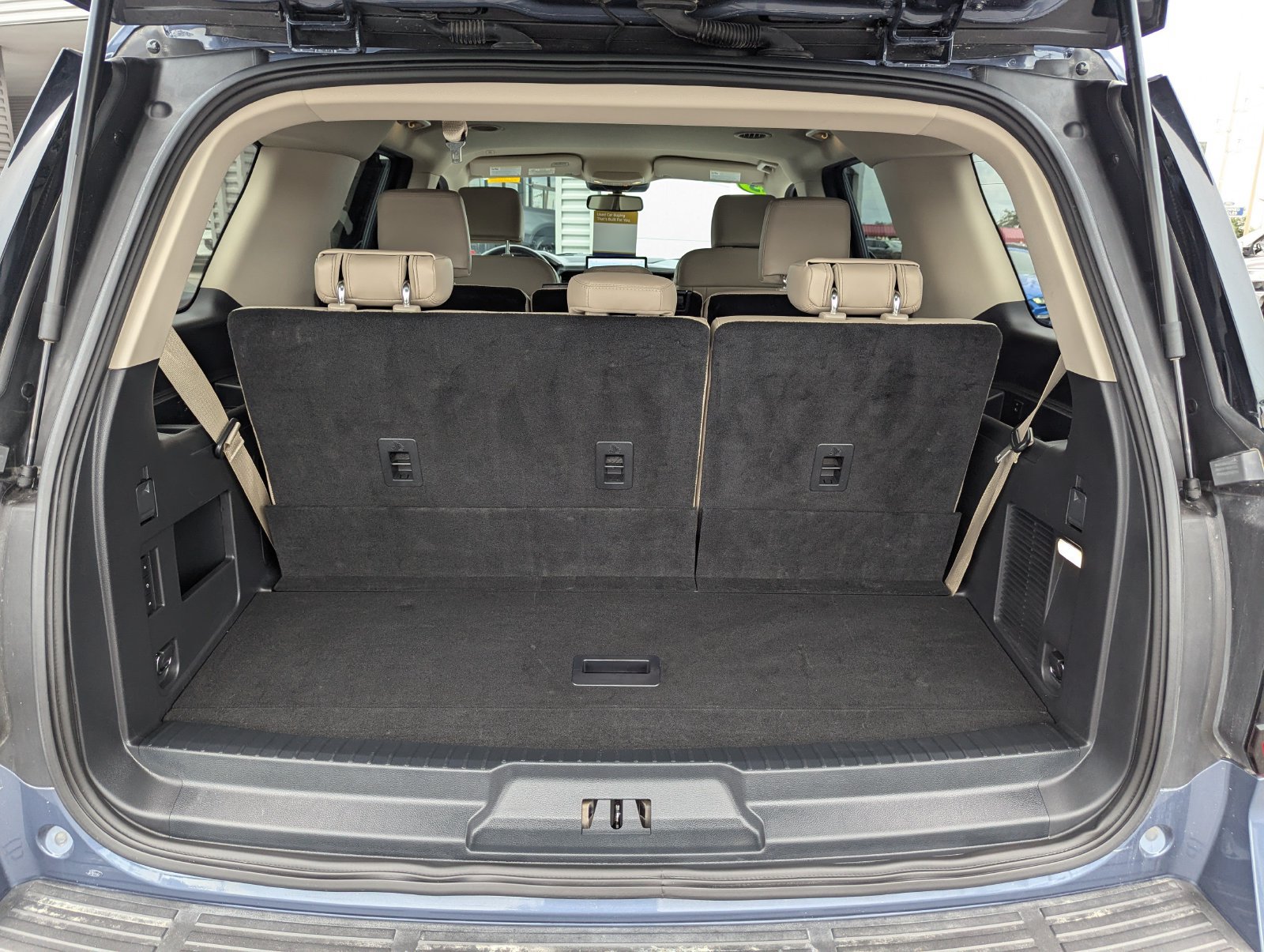 Certified 2023 Ford Expedition XLT RWD image 14