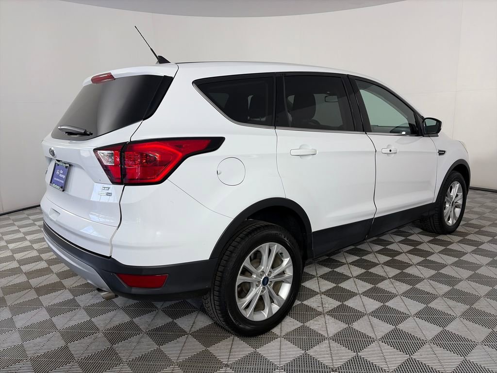 Certified 2019 Ford Escape SE image 7