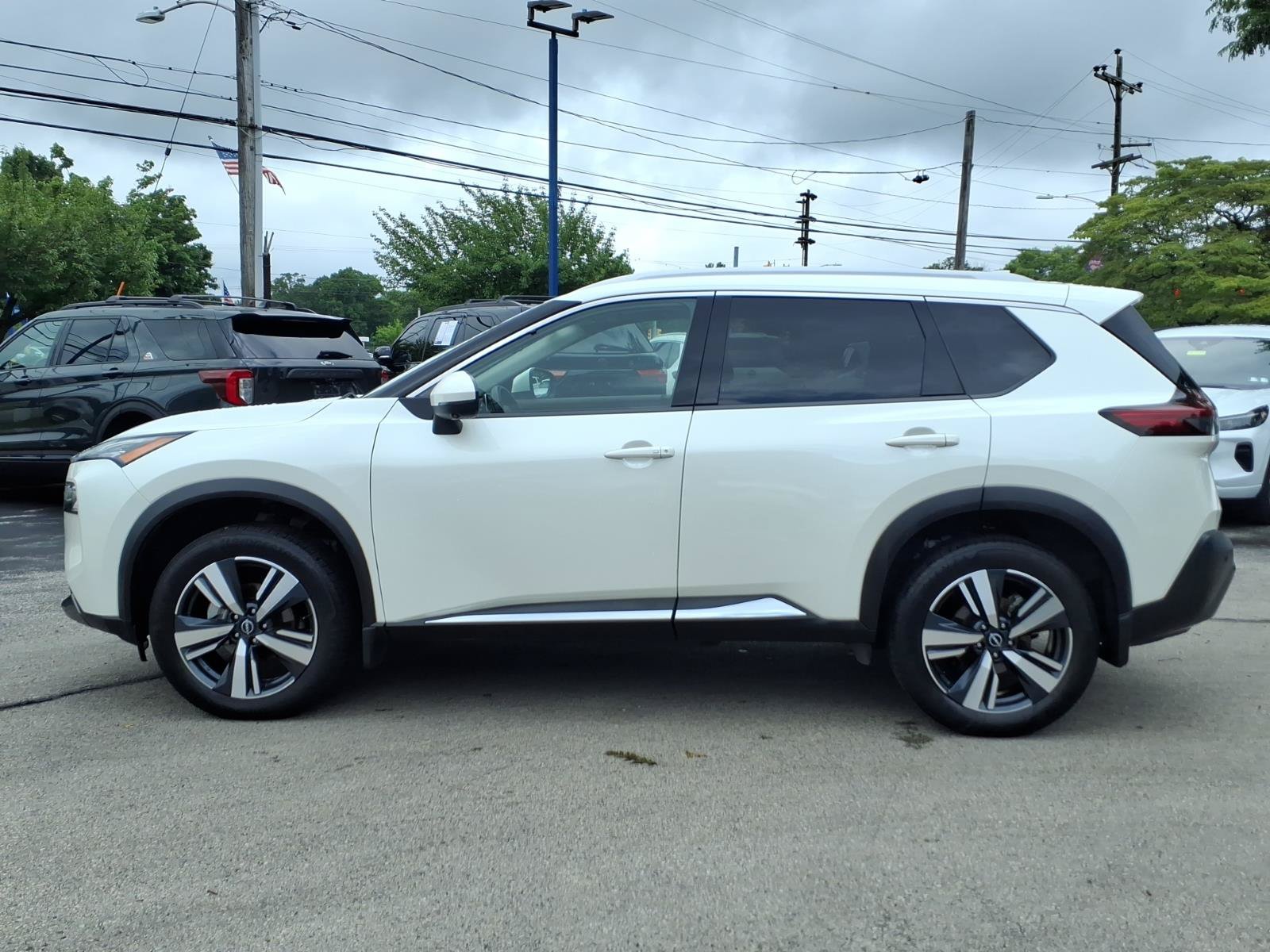 Used 2023 Nissan Rogue SL AWD/4WD image 6