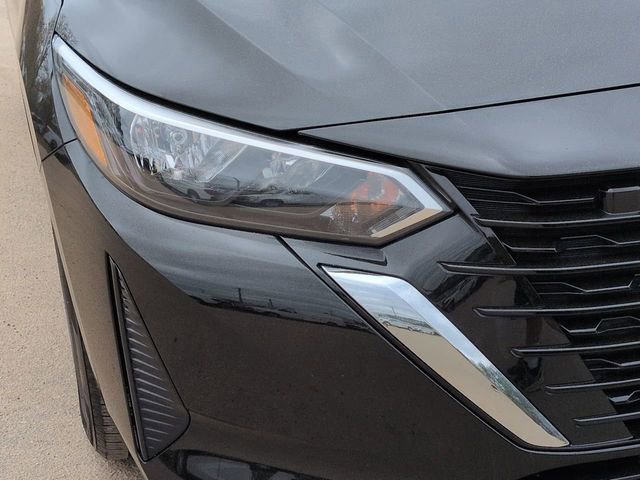 Used 2025 Nissan Sentra SV image 11