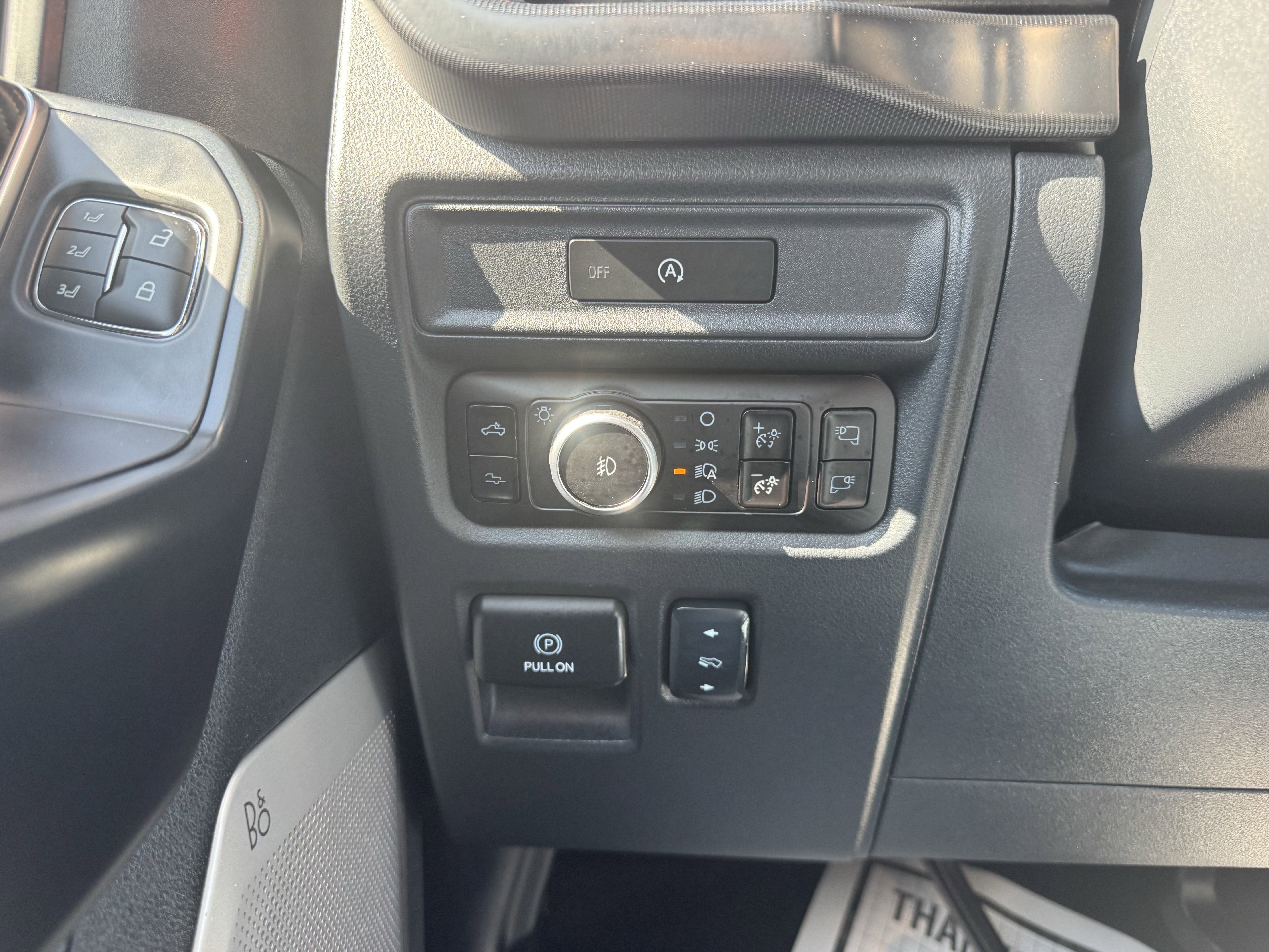 Certified 2025 Ford F150 Raptor AWD/4WD image 17