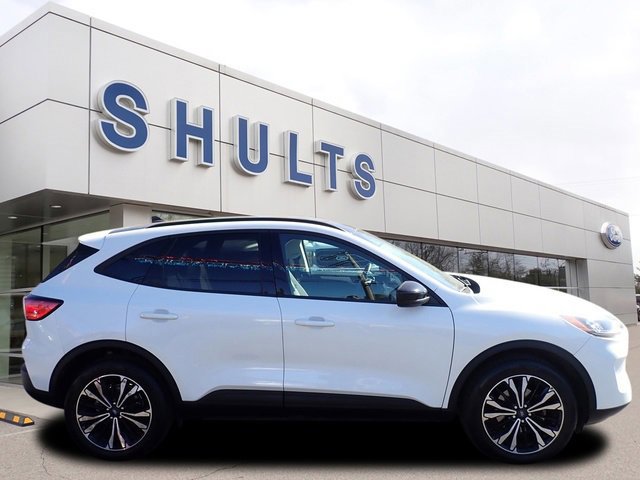 Certified 2022 Ford Escape SE w/ SE Sport Appearance Package video 2