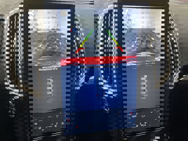 Certified 2022 Ford Edge ST-Line image 10