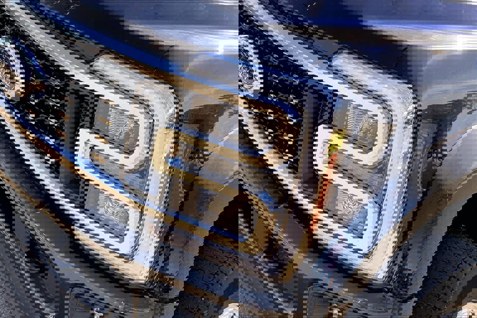 Certified 2025 Ford F450 King Ranch w/ FX4 Off-Road Package image 28