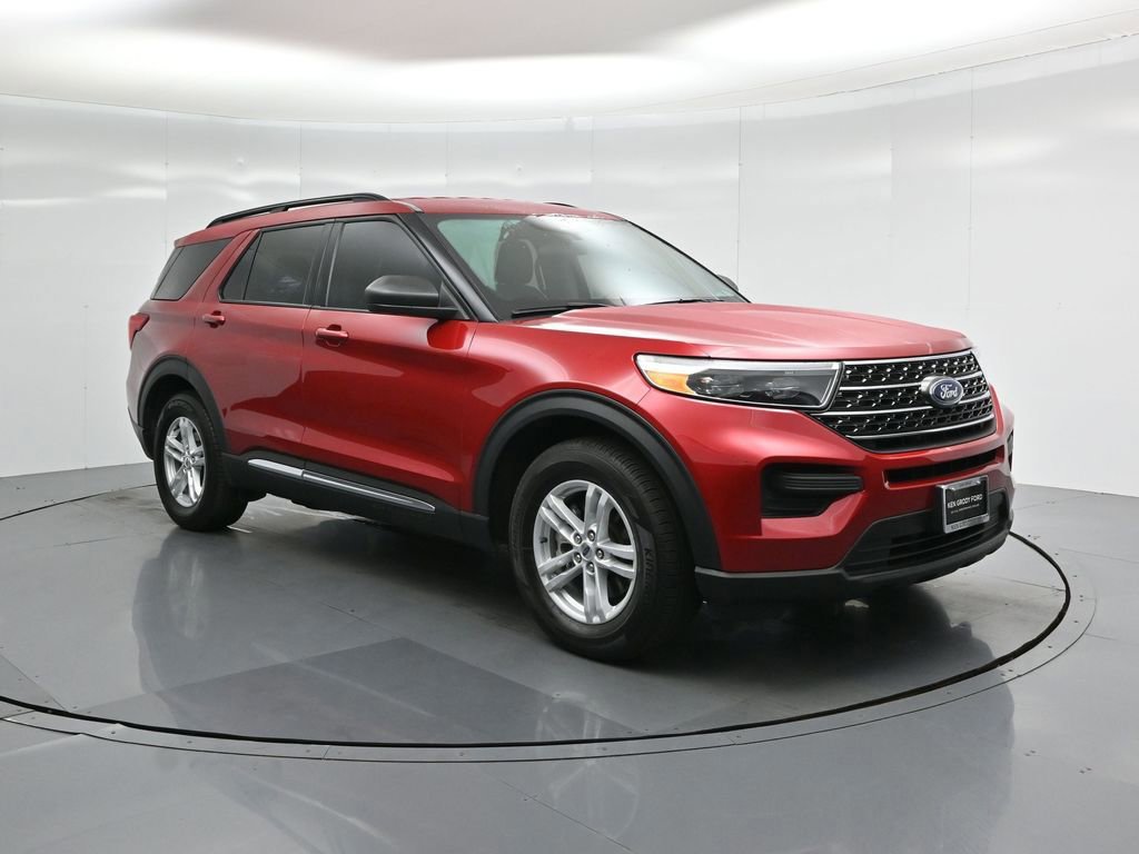 Certified 2024 Ford Explorer XLT image 6