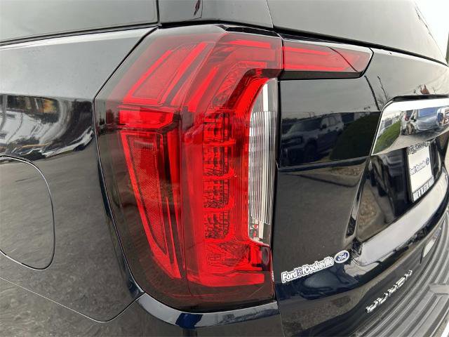 Used 2024 GMC Yukon SLT image 11