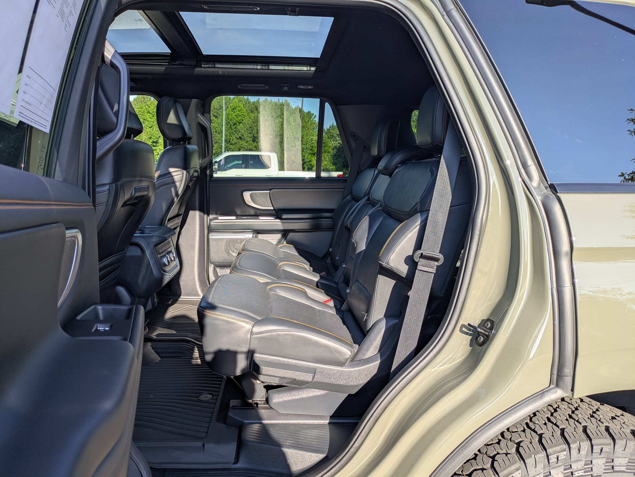 Certified 2025 Ford Expedition Tremor AWD/4WD image 27