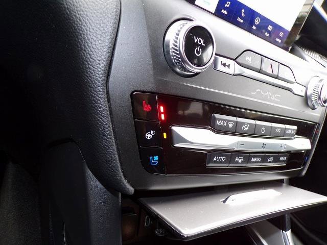 Certified 2020 Ford Explorer ST w/ Premium Technology Package image 19