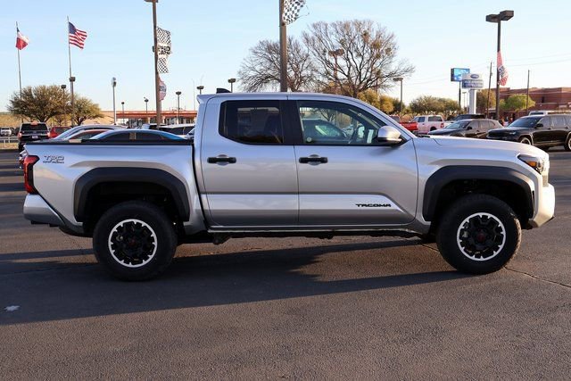 Used 2024 Toyota Tacoma TRD Off-Road image 11